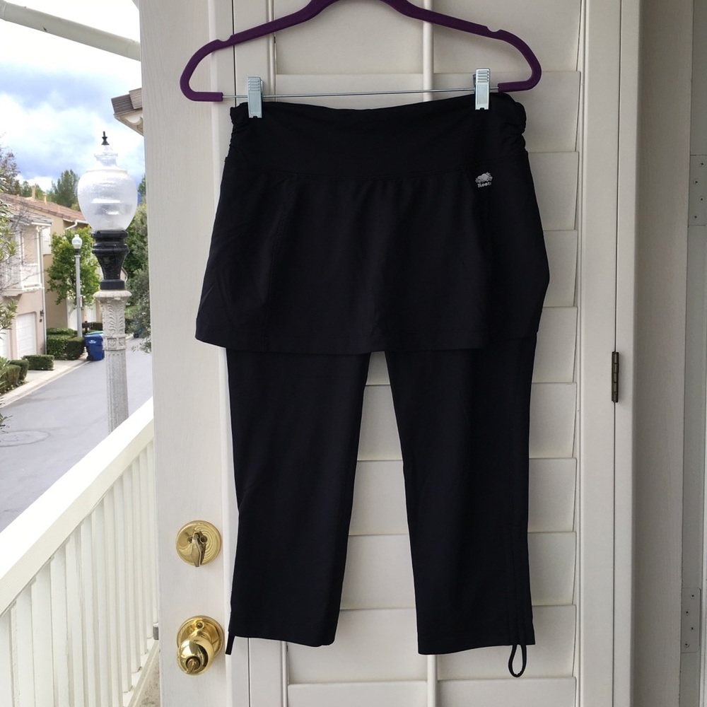 ❤️ Roots Skirted Capri leggings